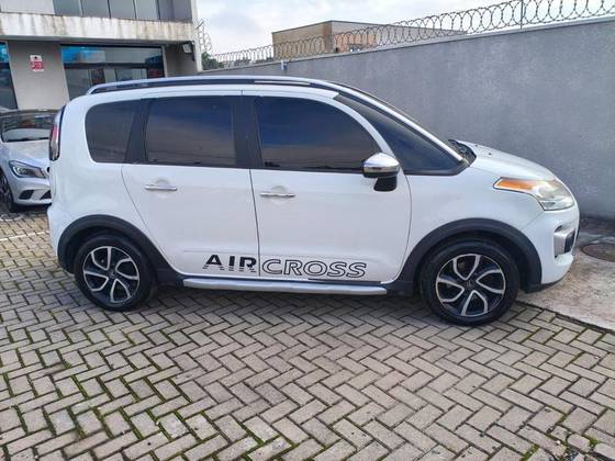 CITROËN AIRCROSS 1.6 EXCLUSIVE 16V FLEX 4P MANUAL CITROËN AIRCROSS 1.6 EXCLUSIVE 16V FLEX 4P MANUAL